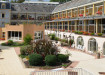 Vue actuelle de la cour des thermes de Bourbon-Lancy - © Office de tourisme de Bourbon-Lancy 