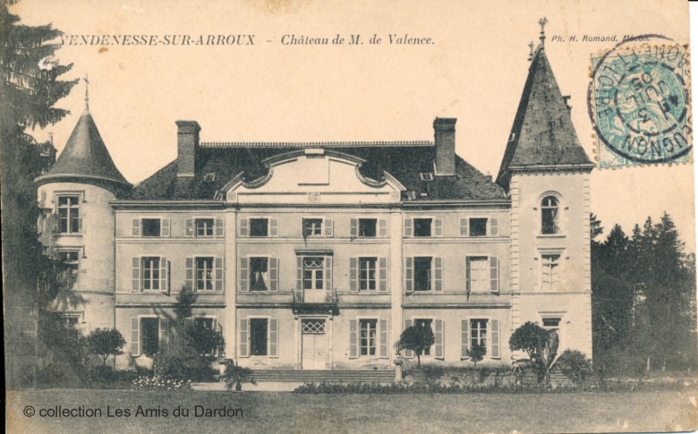 Château de Vendenesse-sur-Arroux (XVIIIe-XIXe s.), revendu en 1954 à la Ville de Gueugnon pour de venir un hospice et finalement détruit en 1974. - © Amis du Dardon
