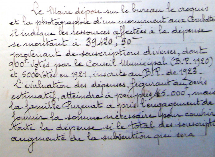 Extrait de délibération du Conseil municipal de Bourbon-Lancy du 17 mars 1923 (Archives départementales 71). Le financement du monument comprend une souscription publique, un apport de la commune et le mécénat de la famille Puzenat, plus gros industr