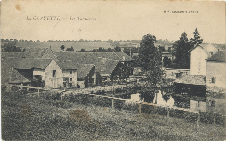 Une des rares vues des bâtiments des tanneries au début du XXe siècle - © Collection privée