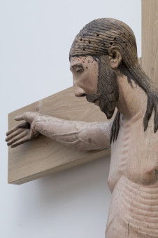 Une restauration remarquable pour une oeuvre exceptionnelle : le Christ en croix de Varenne-l'Arconce